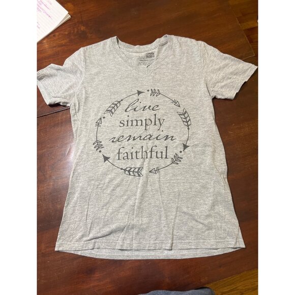 Simply Faithful Gray V Neck T-Shirt Shirt Live Simply Remain Faithful Sz Small - Picture 1 of 4